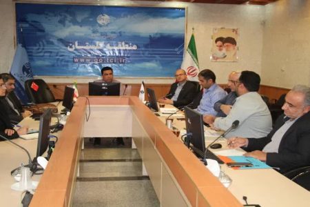 تاکید بر نقش توانمند سازی دفاتر پیشخوان در افزایش سهم بازار همراه اول