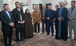 تکریم خانواده معظم شهدا توسط مدیرکل بنیاد شهید استان گلستان