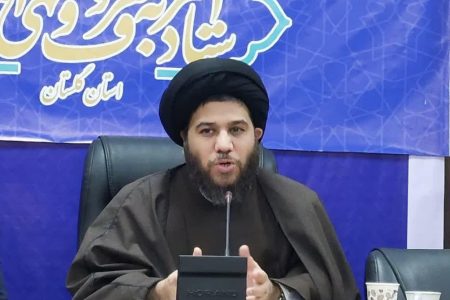 مردم با همه ی سختی ها پای نظام و انقلاب ایستاده اند