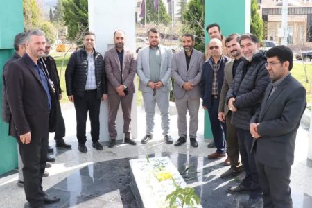تجدید بیعت با شهدای انقلاب اسلامی