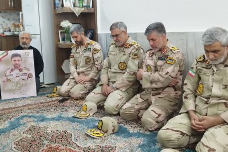 رشادت و جانفشانی شهدا ضامن و اعتبار امنيت و آرامش ایران مقتدر