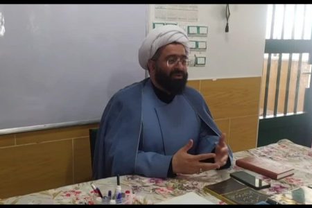 مدیر مرکز اسلامی گلستان روند آموزشی و پژوهشی مدرسه علمیه سراج‌المنیر ترکمن را بررسی کرد