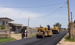 با اجرای نهضت آسفالت کوچه های خاکی استان گلستان، معابر خاکی روستای کریم جرجانی آق قلا آسفالت شد.