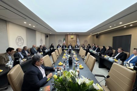 نخستین نشست هم‌اندیشی روسا و اعضای هیات مدیره نهادهای حقوقی استان گلستان با حضور مسئولان ارشد قضایی برگزار شد