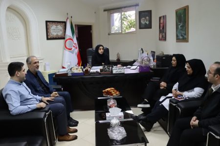 تقدیر از مسئول روابط عمومی انتقال خون گلستان به دلیل کسب رتبه برتر در مشارکت سازمانی