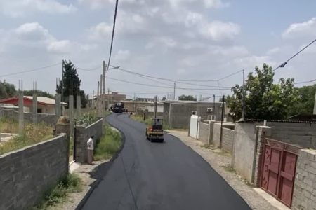 تحقق گامی دیگر در مسیر توسعه روستایی؛ ۲۵۰۰ مترمربع از معابر روستای خیوهلی آسفالت شد