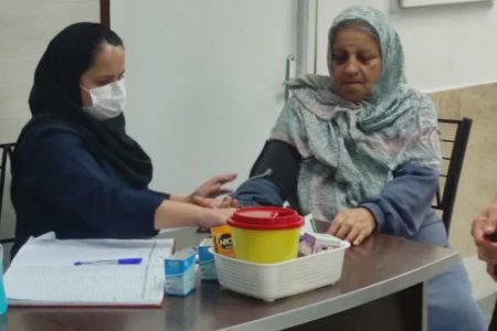 اجرای طرح غربالگری دیابت و فشار خون برای بازنشستگان در درمانگاه تخصصی شهید مطهری علی‌آباد کتول