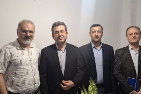 به مناسبت روز پزشک با خیرین سلامت و پزشکان دیدار صمیمانه انجام گرفت