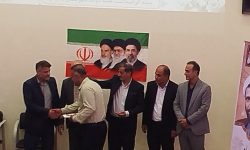 تقدیر از سید مرتضی علوی کارمند ابزاردقیق بندرگز بعنوان کارمند نمونه در فرمانداری بندرگز